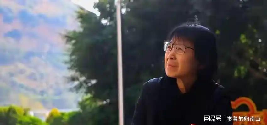 人民日报发文,揭张桂梅真实现状,卸任华坪女高校长传闻早有真相